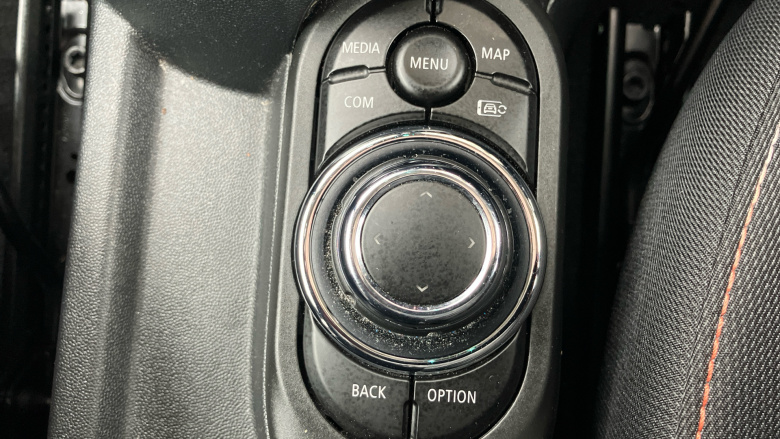 MINI Hatchback 1.5 Cooper Exclusive Premium 5dr Auto Petrol Hatchback